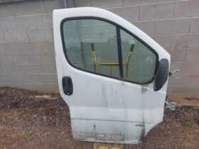 RENAULT Jobb első Ajtó (Részeivel)