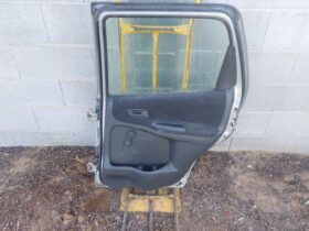 SUZUKI Jobb hátsó Ajtó (Részeivel)