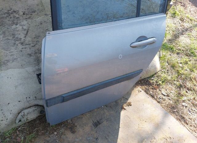 
								RENAULT Bal hátsó Ajtó (Részeivel) full									