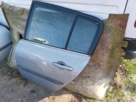 RENAULT Bal hátsó Ajtó (Részeivel)