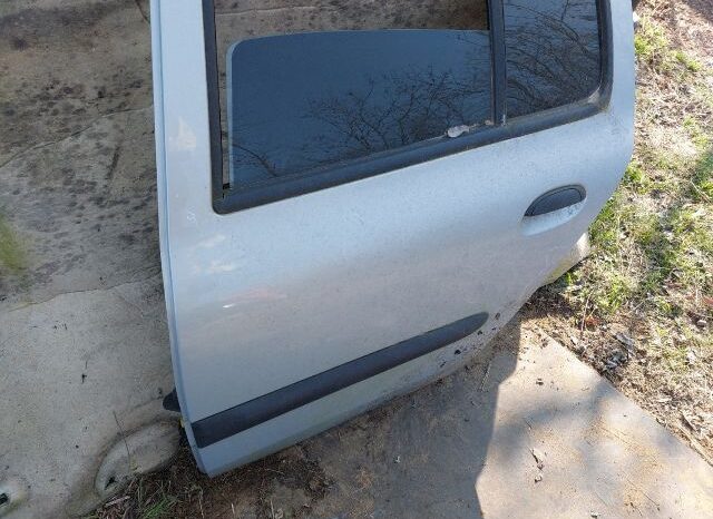 
								RENAULT Bal hátsó Ajtó (Részeivel) full									