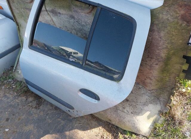 
								RENAULT Bal hátsó Ajtó (Részeivel) full									