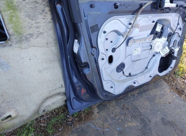 
								FORD Bal első Ajtó (Részeivel) full									