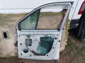 RENAULT Jobb első Ajtó (Részeivel)