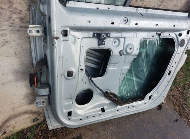 
								RENAULT Jobb első Ajtó (Részeivel) full									