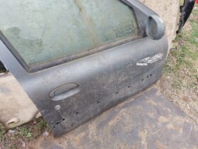RENAULT Jobb első Ajtó (Részeivel)