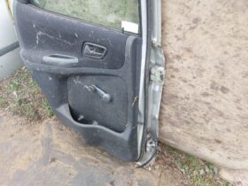 SUZUKI Bal hátsó Ajtó (Részeivel)
