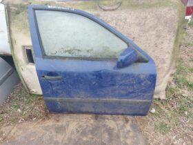 SKODA Jobb első Ajtó (Részeivel)