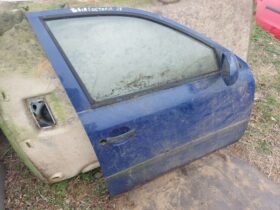 SKODA Jobb első Ajtó (Részeivel)