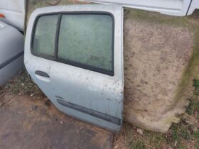 RENAULT Jobb hátsó Ajtó (Részeivel)