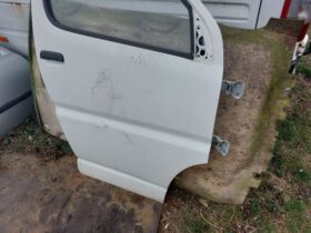 TOYOTA Jobb első Ajtó (Részeivel)