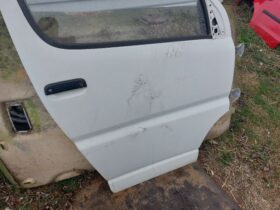 TOYOTA Jobb első Ajtó (Részeivel)