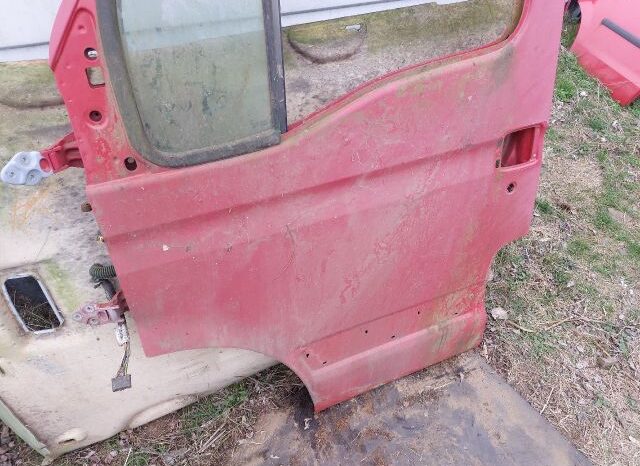 
								RENAULT Bal első Ajtó (Üres lemez) full									