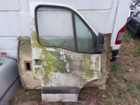 RENAULT Jobb első Ajtó (Részeivel)