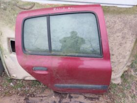 RENAULT Jobb hátsó Ajtó (Részeivel)