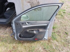SKODA Jobb első Ajtó (Részeivel)