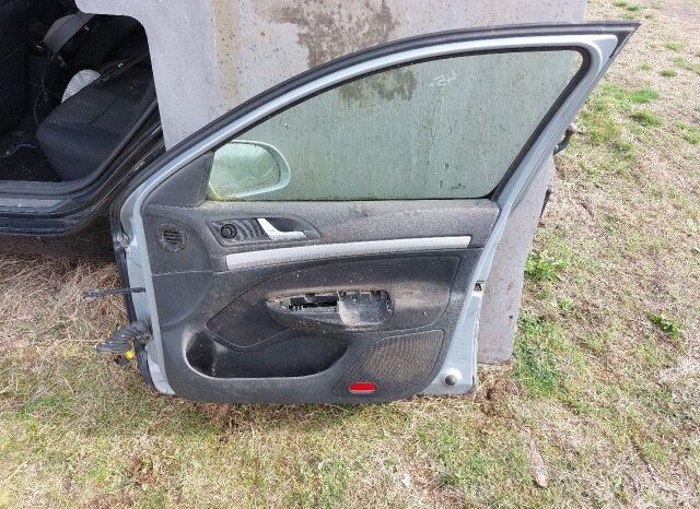 
								SKODA Jobb első Ajtó (Részeivel) full									