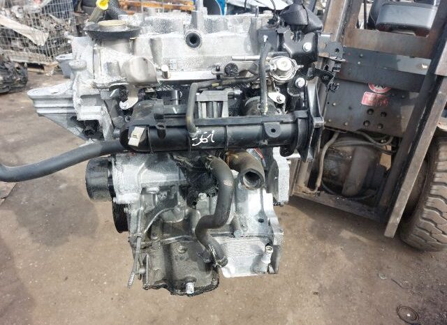 
								RENAULT Motor (Fűzött blokk hengerfejjel) full									