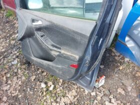 FORD Jobb első Ajtó (Részeivel)