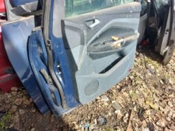 
										FORD Jobb első Ajtó (Részeivel) full									
