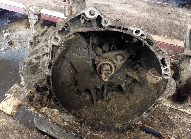 
								NISSAN Váltó (Mechanikus) full									