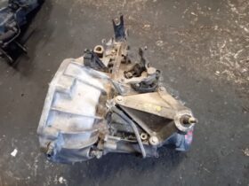 NISSAN Váltó (Mechanikus)