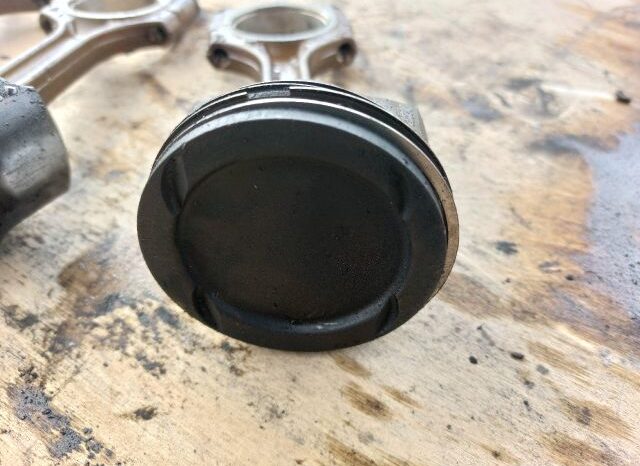 
								OPEL Dugattyú és Hajtókar full									