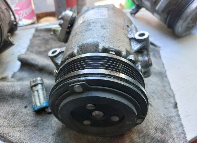 
								OPEL Klímakompresszor full									