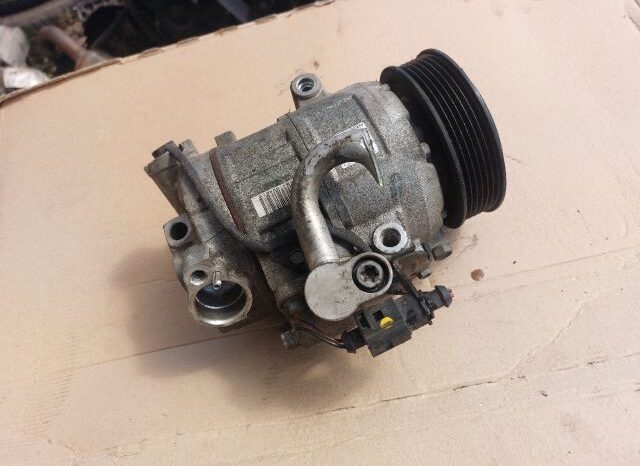 
								VW Klímakompresszor full									