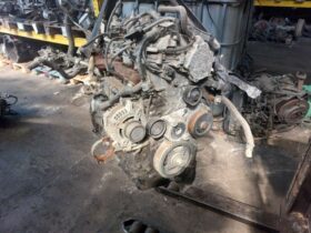 TOYOTA Komplett Motor (Segédberendezésekkel)