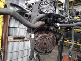 PEUGEOT Komplett Motor (Segédberendezésekkel)