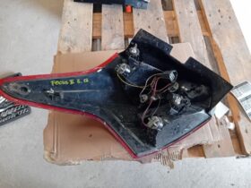 FORD Jobb Hátsó Lámpa