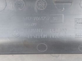 BMW Hátsó Lökhárító (Üresen)