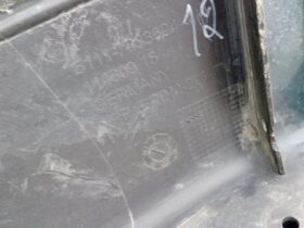 BMW Első Lökhárító (Üresen)