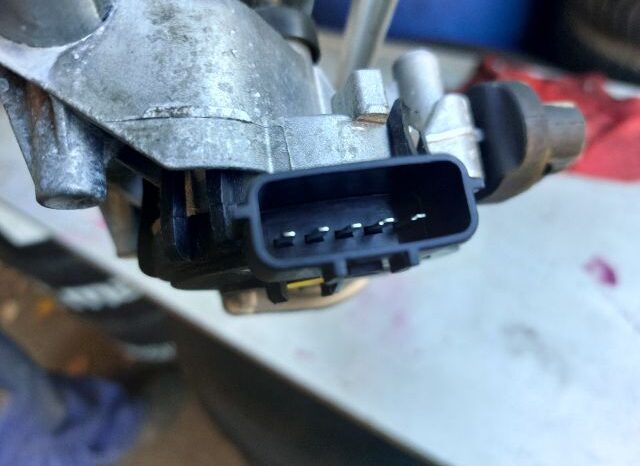 
								DACIA Első Ablaktörlő Motor full									