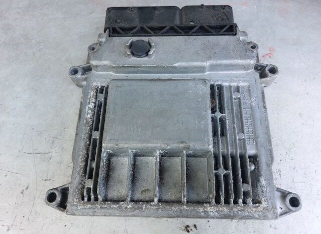 
								KIA Motorvezérlő full									